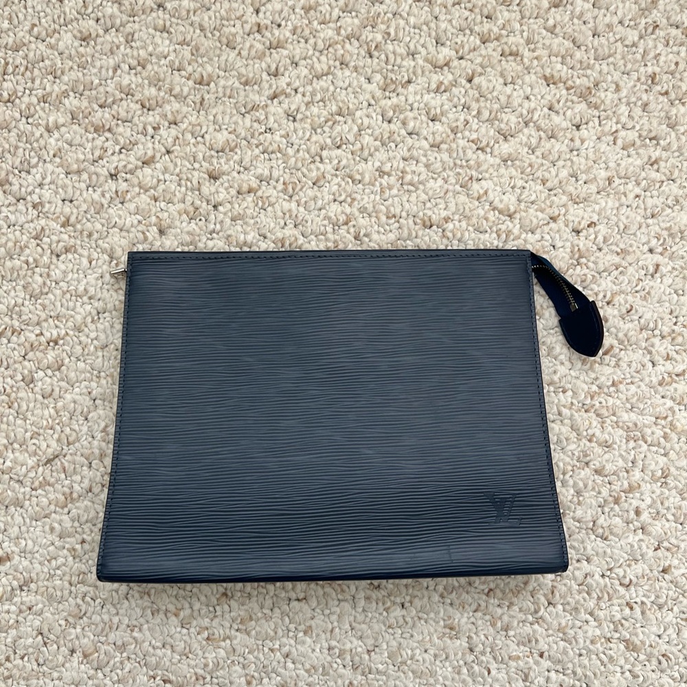 Louis Vuitton Epi Toiletry Pouch 26 in Indigo